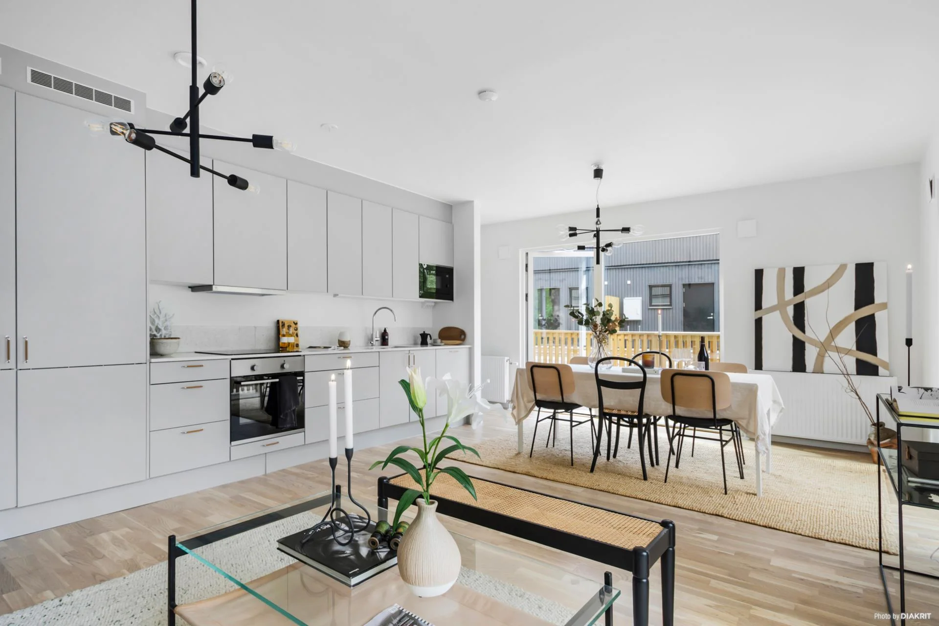 Prisvärda och lättskötta parhus i harmoni med naturen nära city.