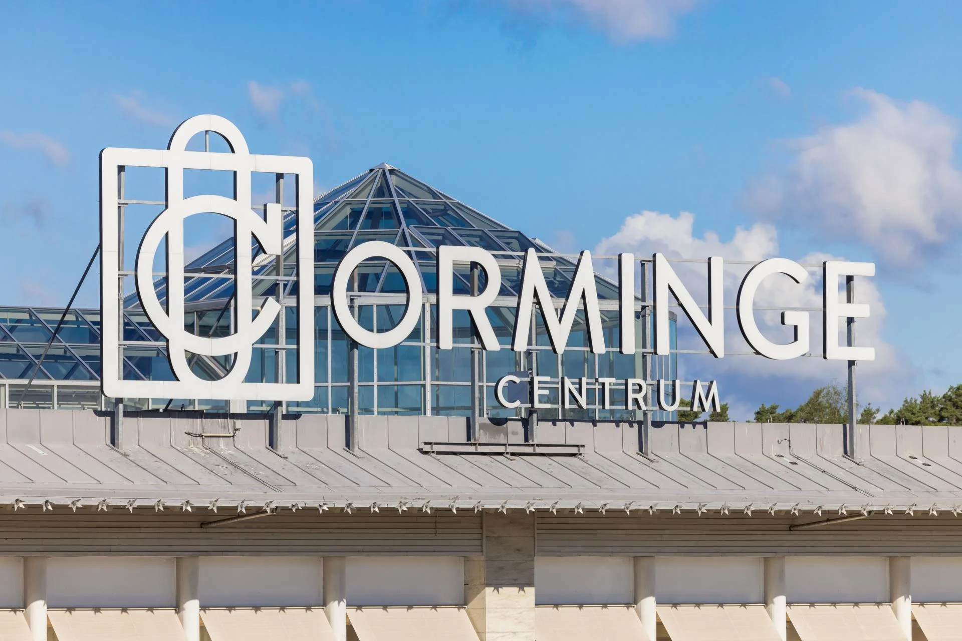 Prisvärda och lättskötta parhus i harmoni med naturen nära city.