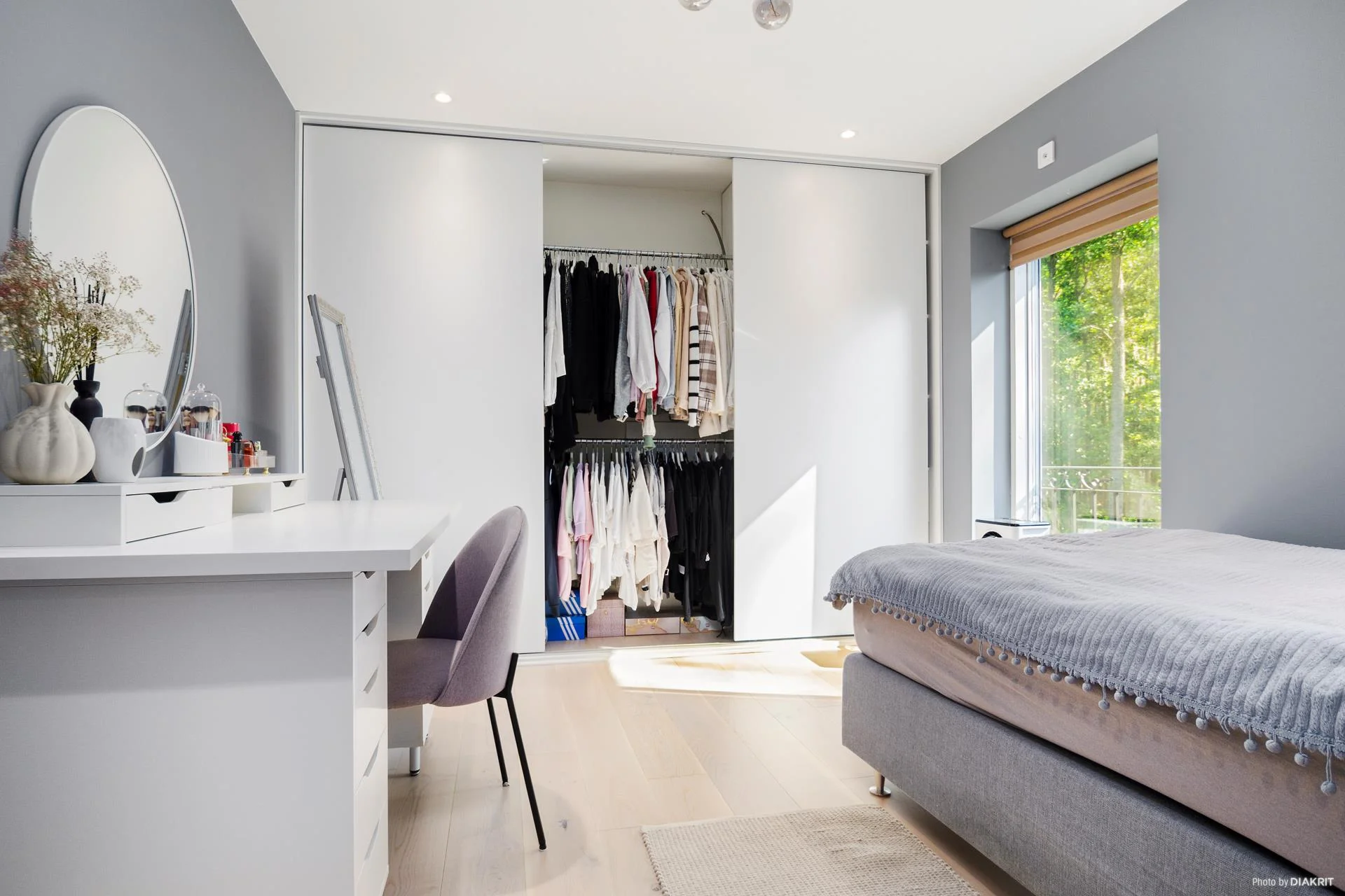 Stor och trevlig familjevilla med gästhus och fina uteplatser!