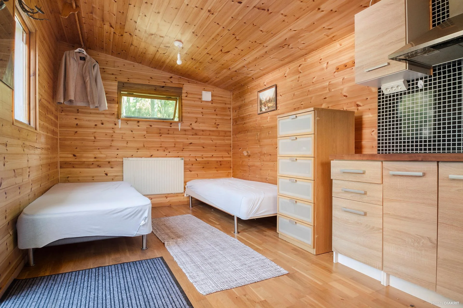 Stor och trevlig familjevilla med gästhus och fina uteplatser!