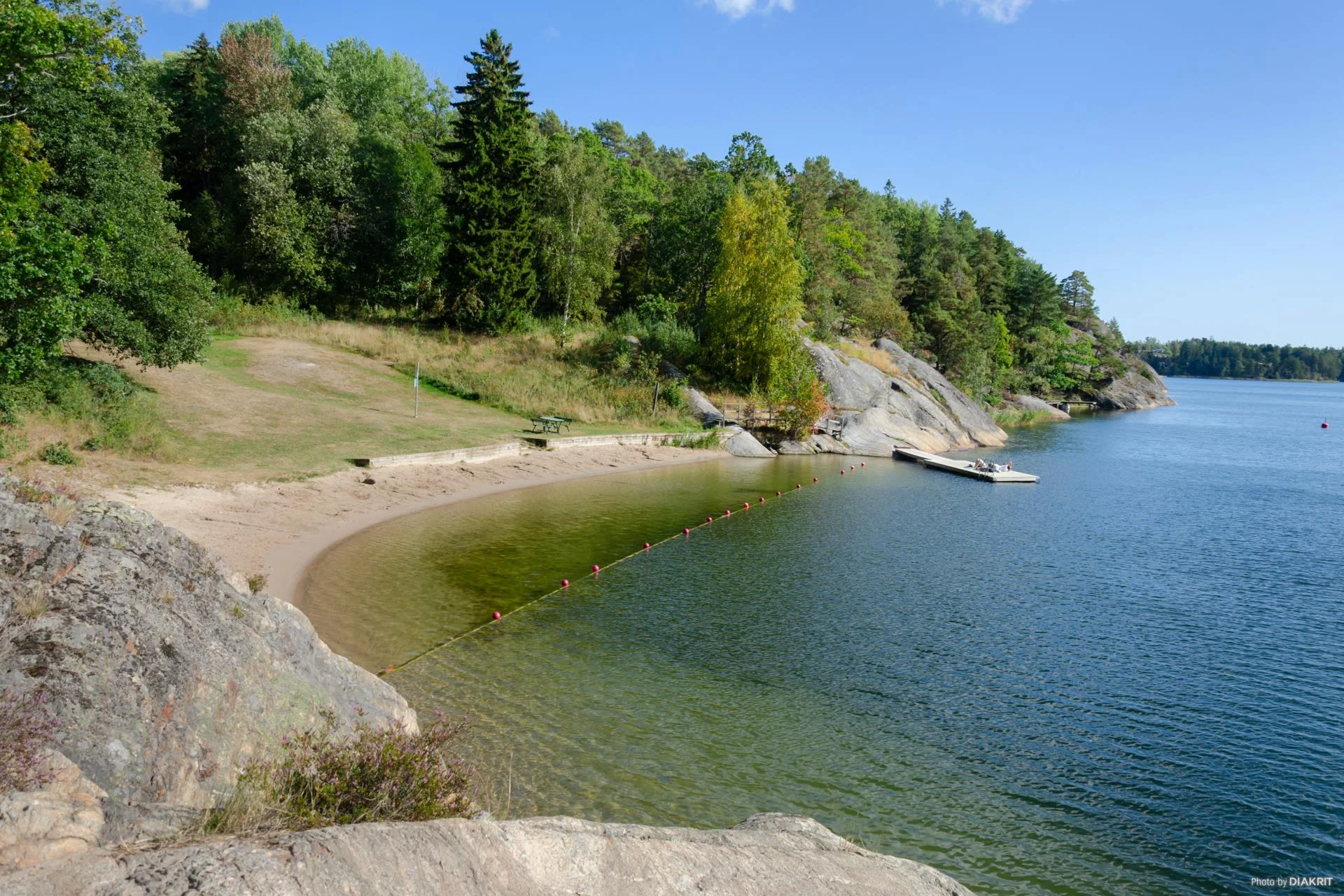 Stor och trevlig familjevilla med gästhus och fina uteplatser!