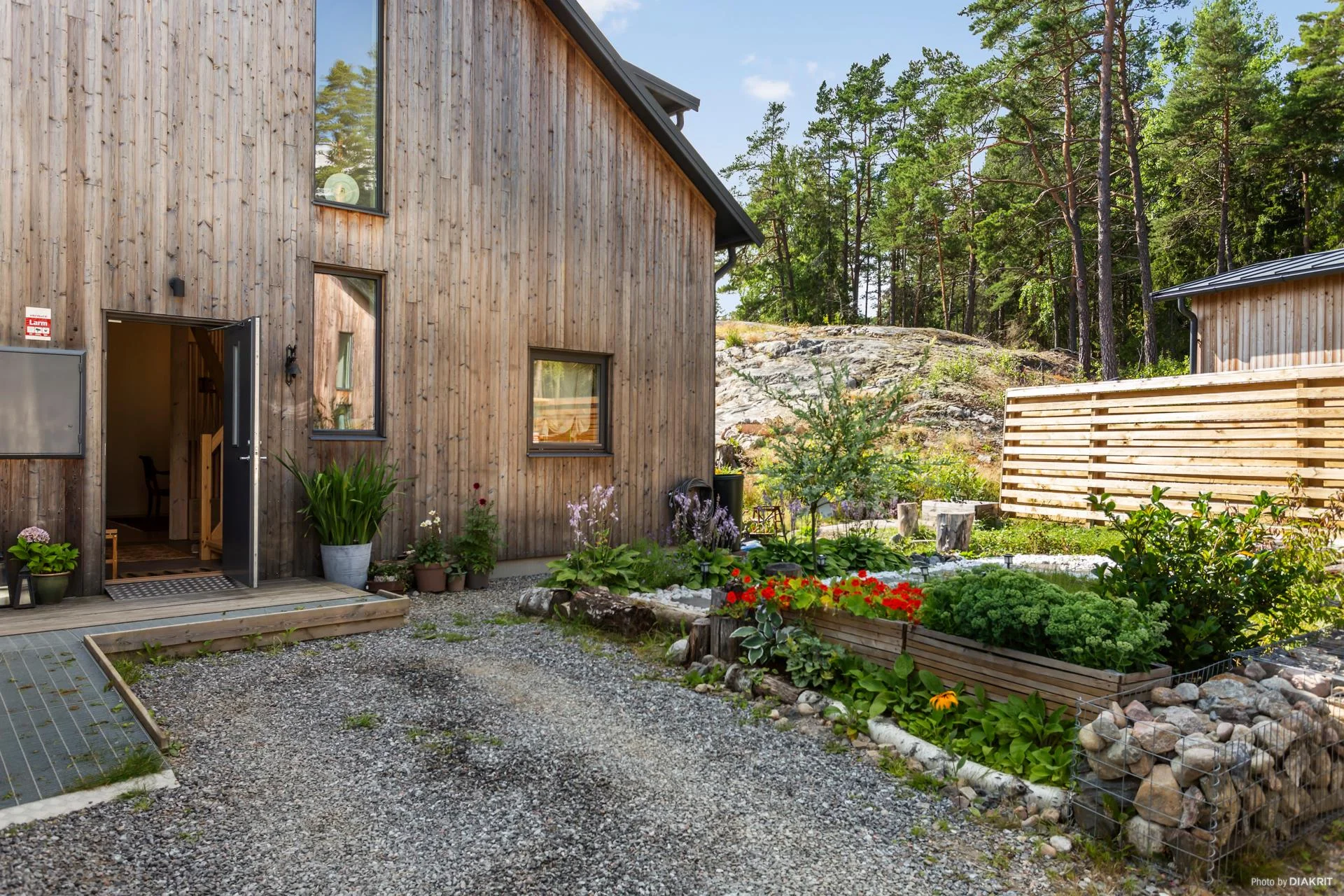 Parhus i natursköna Stavsnäs.