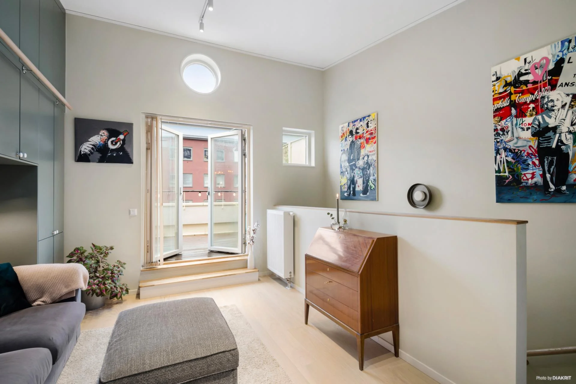 Läckert stadsradhus med gavelläge!