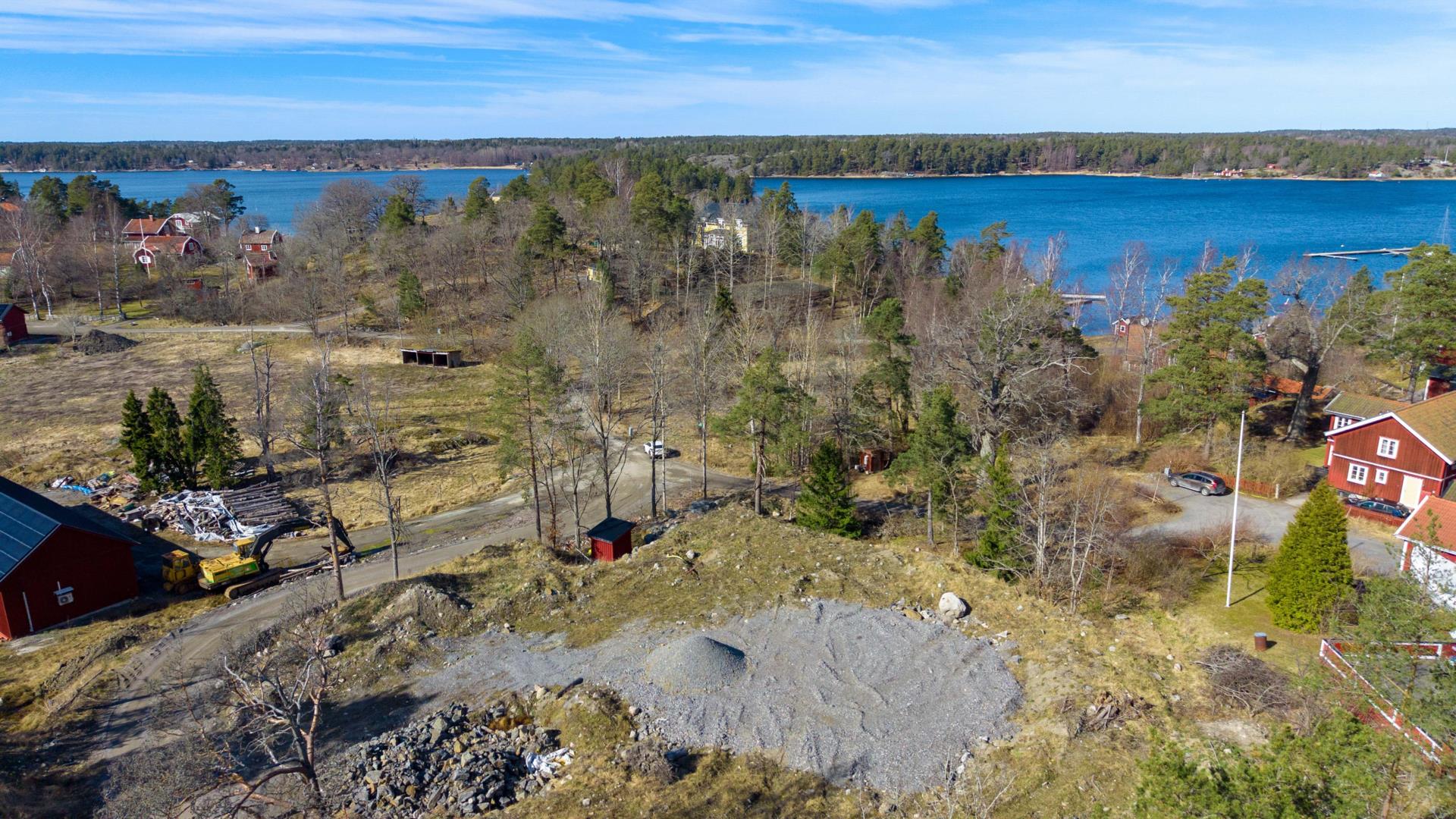 Tomt med attraktivt läge i populära Barnviks By!
