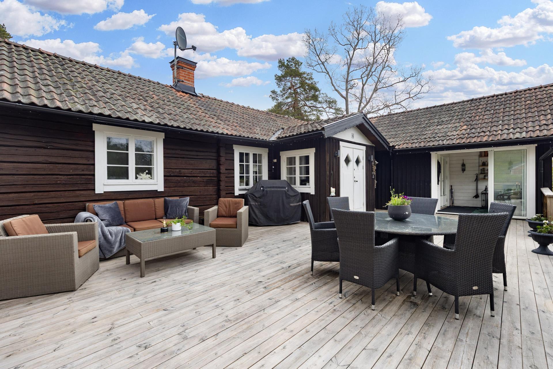 Fint renoverat hus ett stenkast från Skärmaröviken!