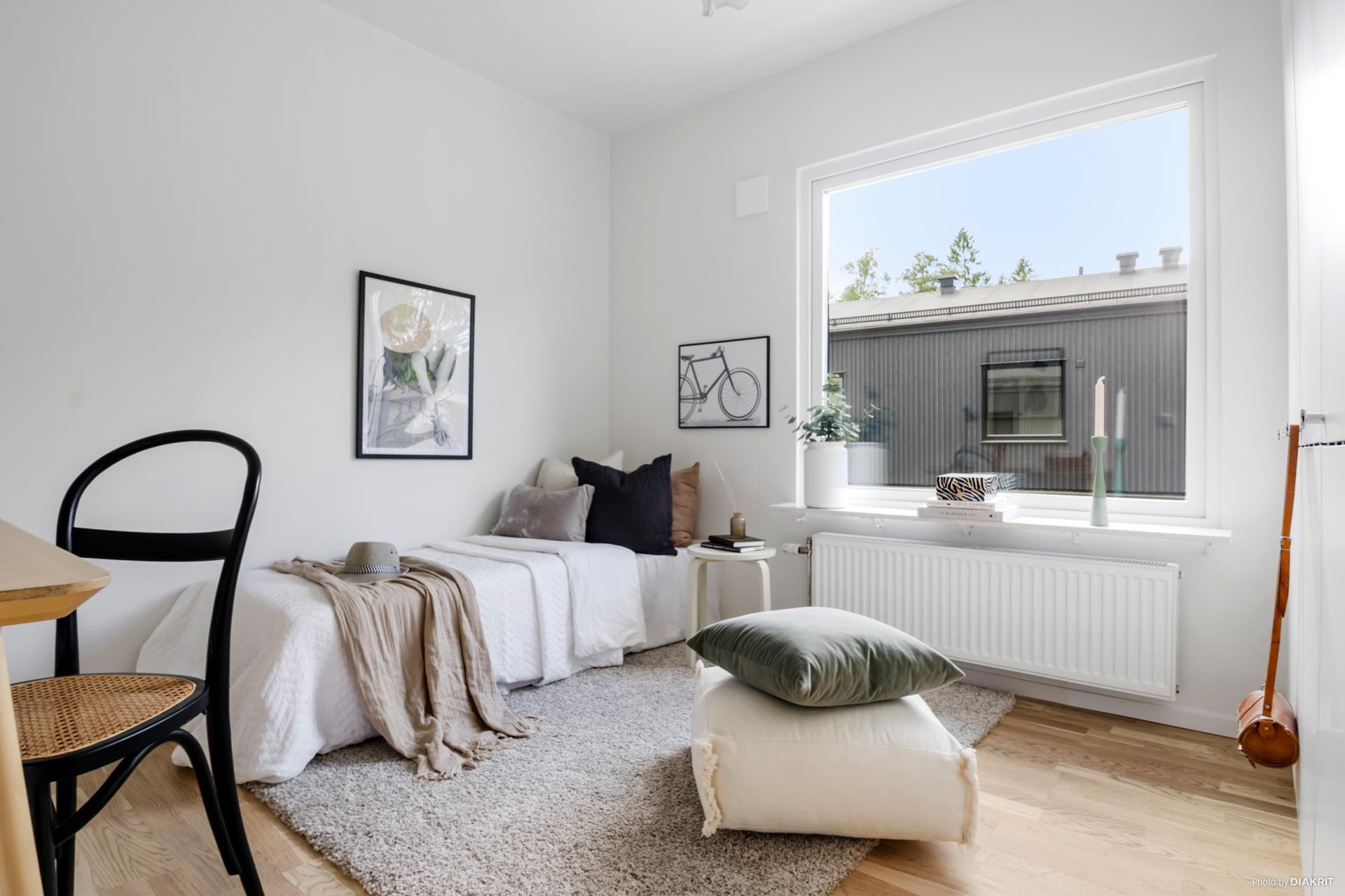 Prisvärda och lättskötta parhus i harmoni med naturen nära city.