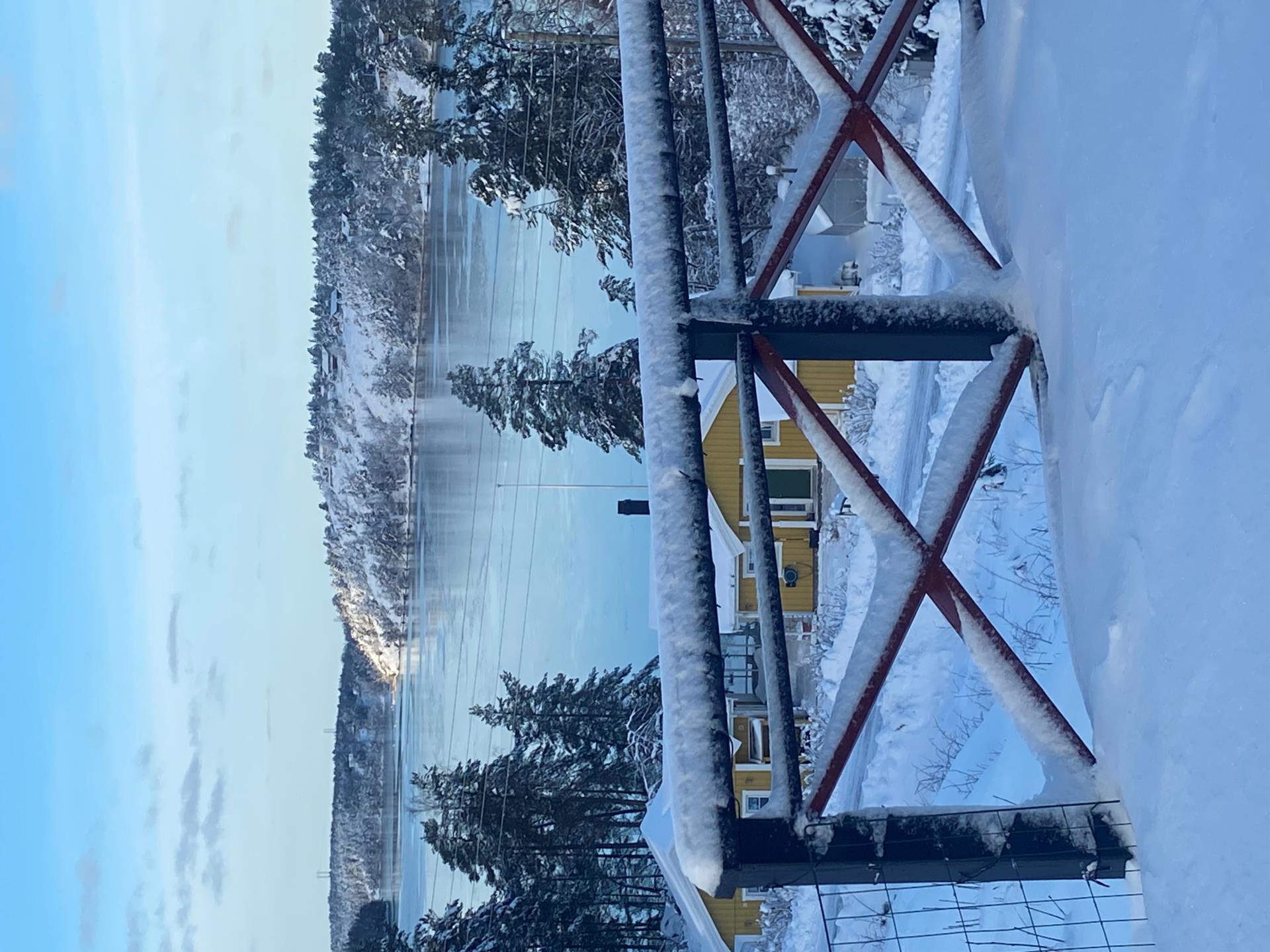 Högt belägen skärgårdsidyll med gästhus och magiska solnedgångar!