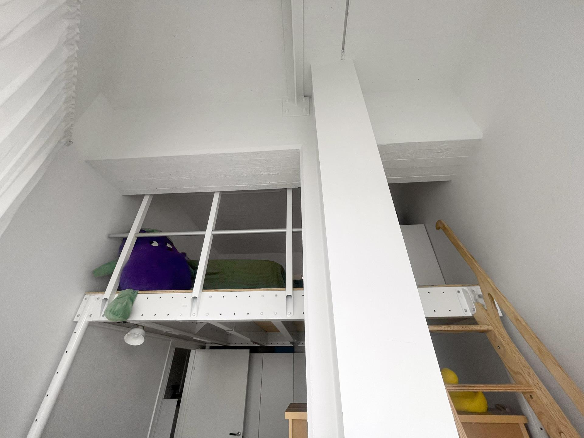 Smakfull 2:a med dubbla loft i Gustavsbergs hamn!