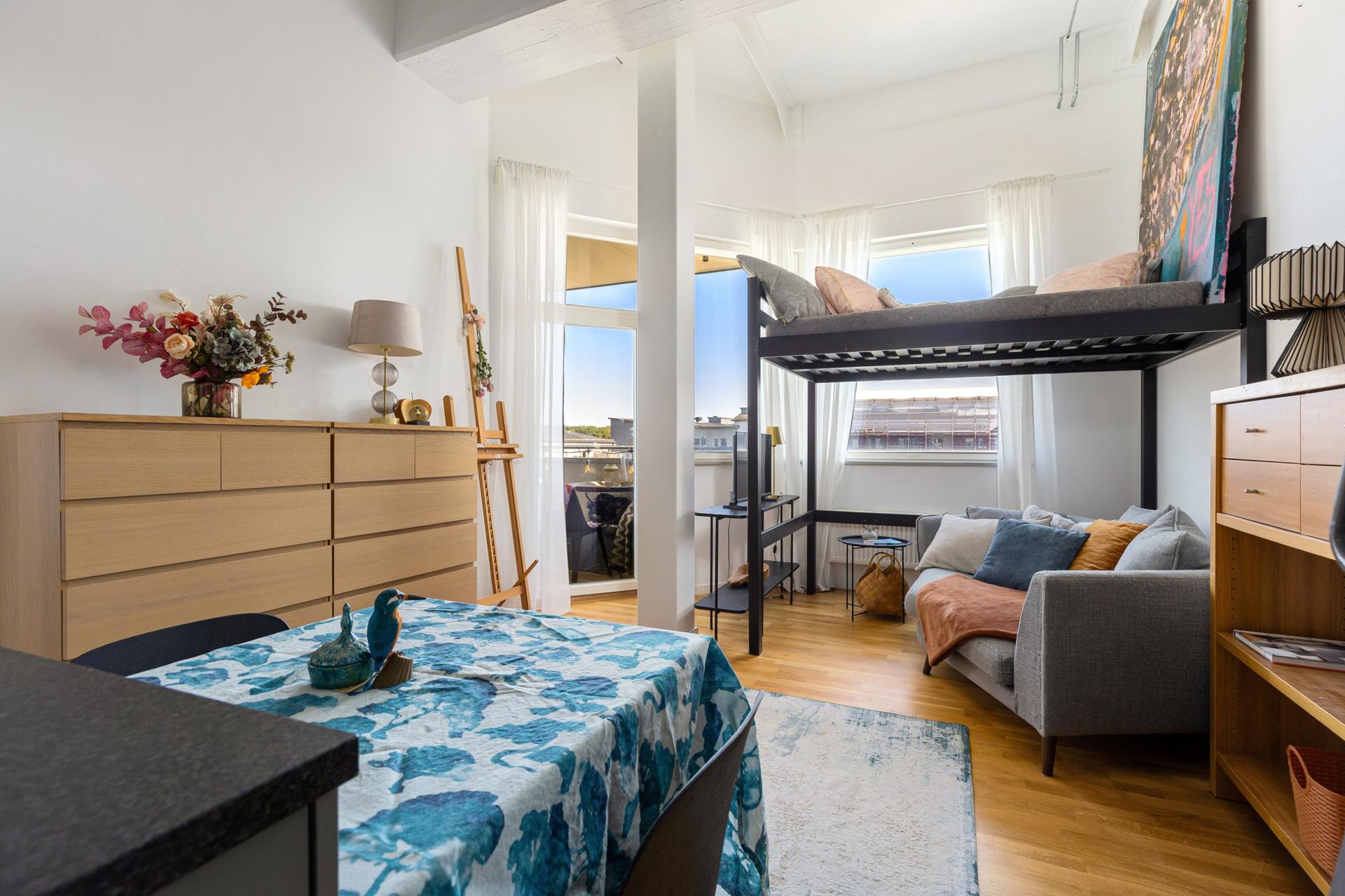 Smakfull 2:a med dubbla loft i Gustavsbergs hamn!