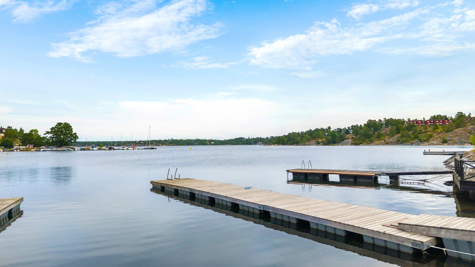 Villa Mörtnäs med panoramautsikt över Torsbyfjärden!