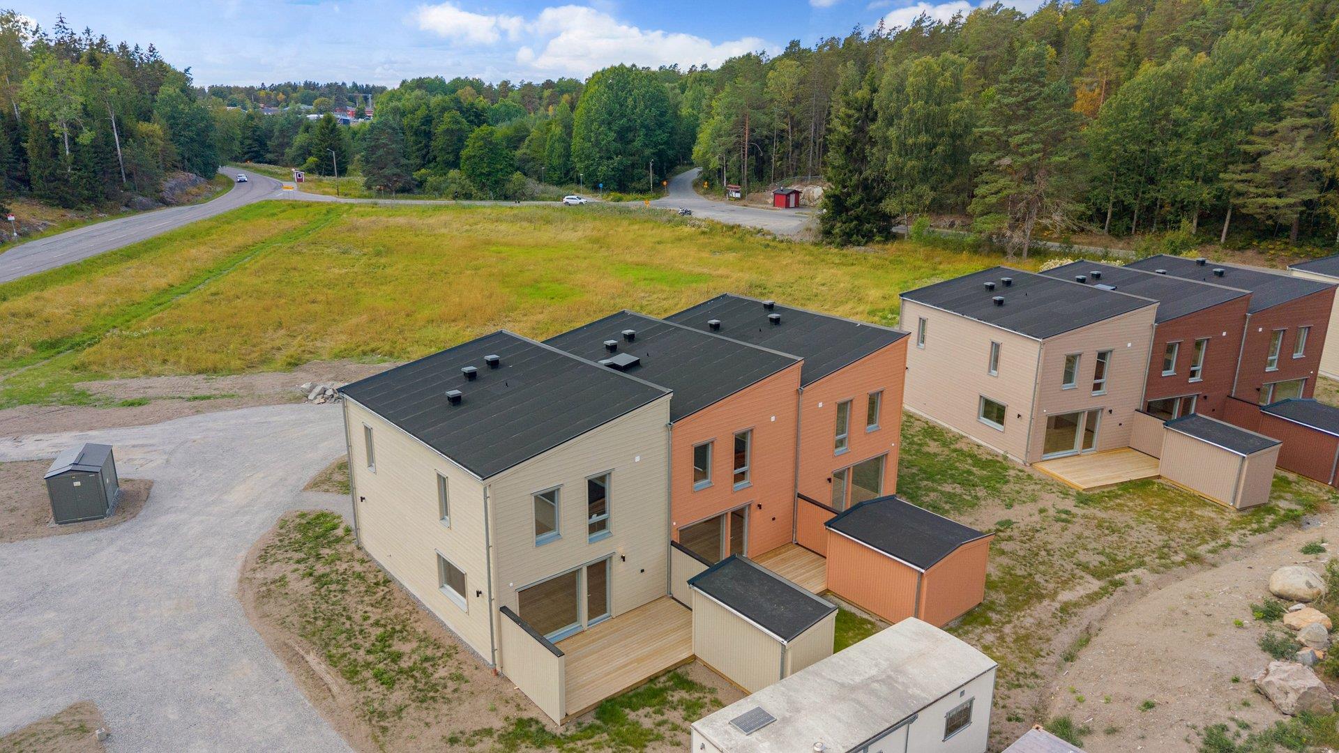Nyproduktion på Värmdö! Sommarkampanj med nya lägre priser! Flexibel inflyttning.