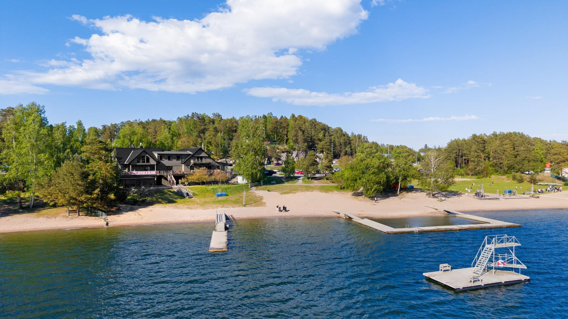 Villa Mörtnäs med panoramautsikt över Torsbyfjärden!
