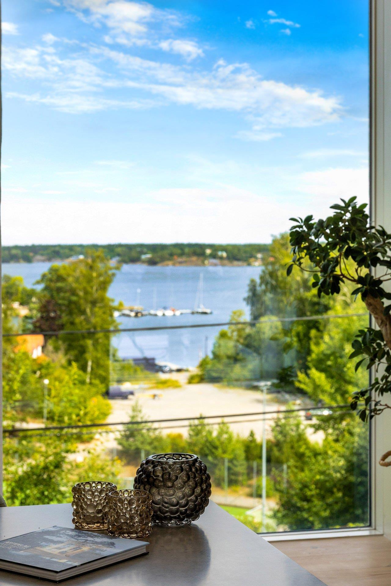 Villa Mörtnäs med panoramautsikt över Torsbyfjärden!
