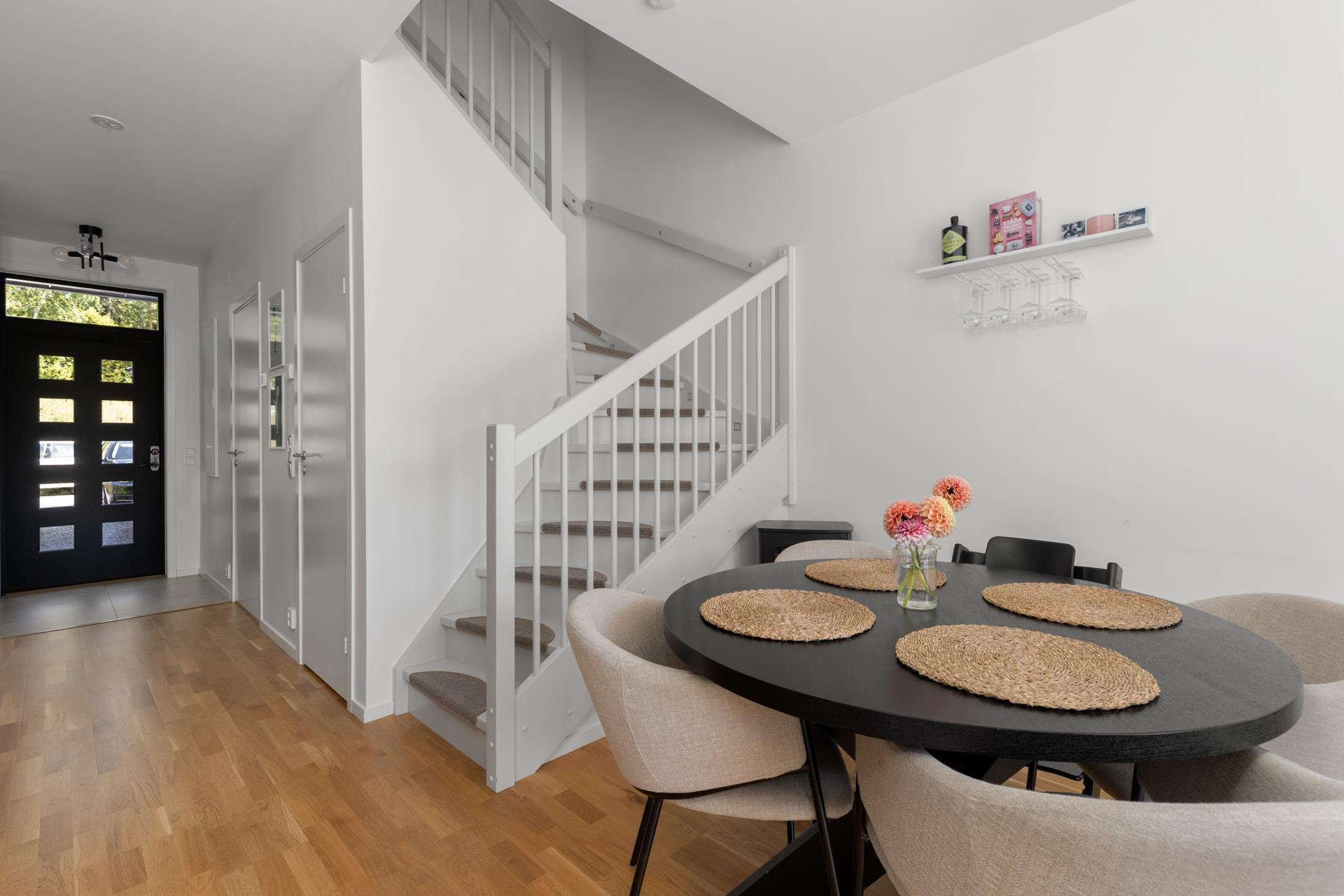 Smakfullt radhus i populära Torsby!