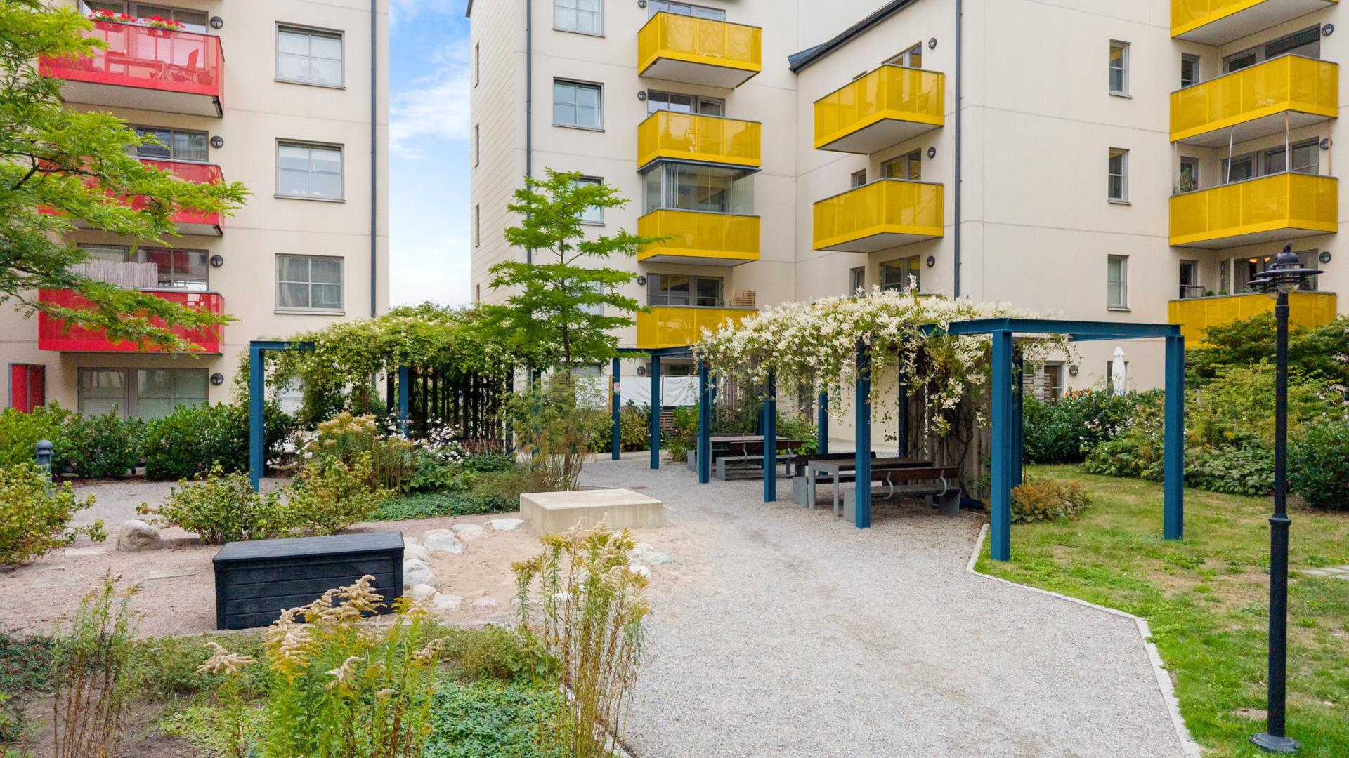 Väldisponerad 4:a med balkong i optimalt västerläge!