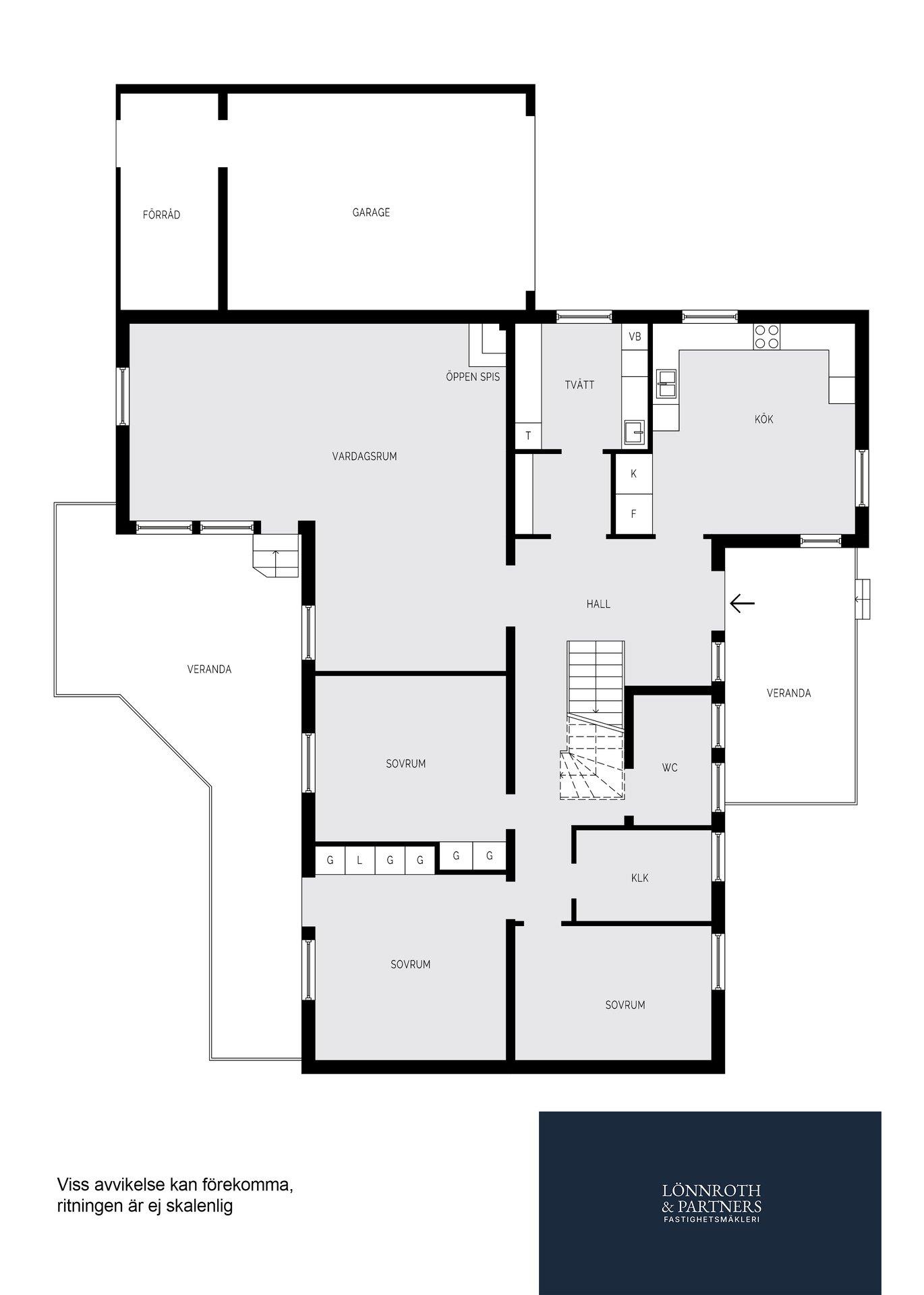 Generös familjevilla i Djurö by med havsglimt, bergvärme och solenergi